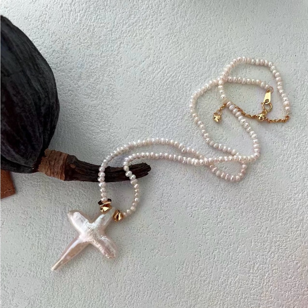 Cross Natural Pearl Necklace